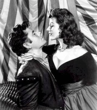 Каких женщин любят