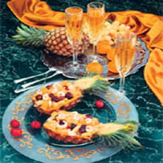 ананас с креветками